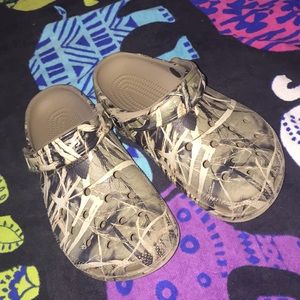 LIMITED TIME SALE Slightly used camouflage crocs